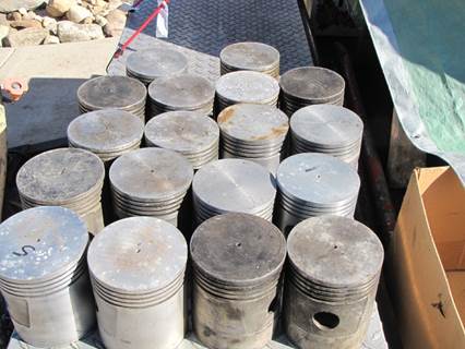 A-120 pistons.JPG