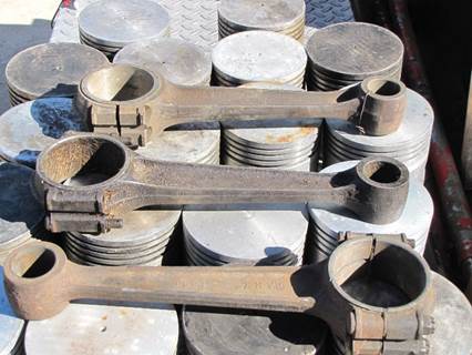 A-120 pistons & rods.JPG